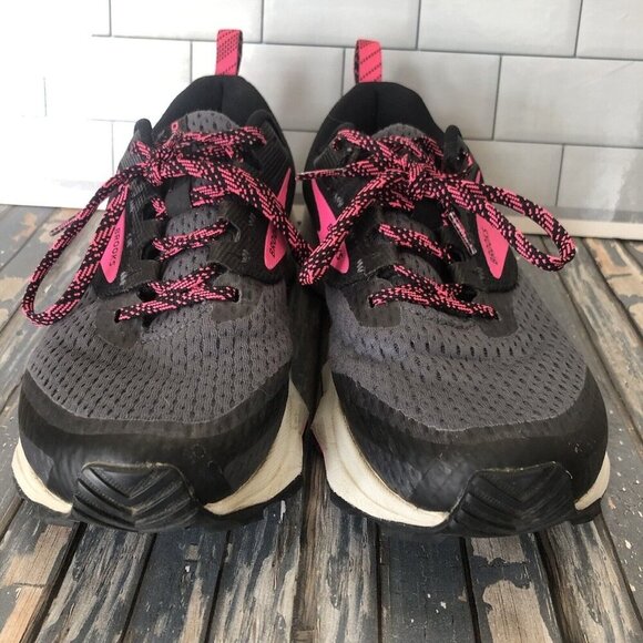 Brooks Divide 2 Trail Running Shoes, Women's Size 8.5 B, Black Pink - Picture 2 of 16